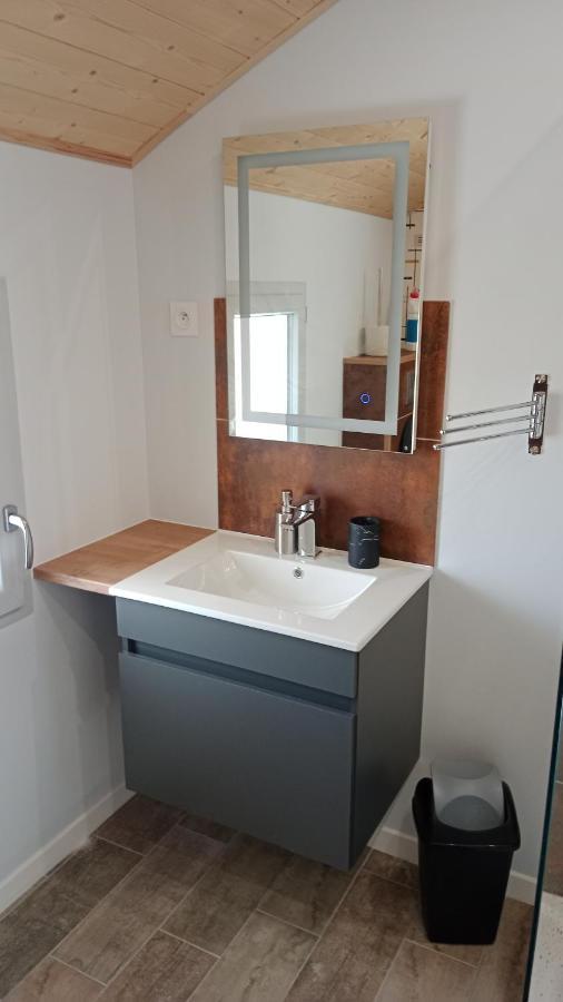 Apartment Des Roches